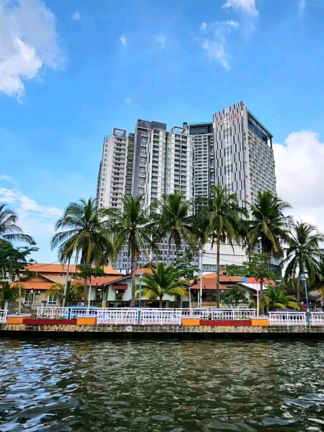 🌺 Malacca Magic: Where Cultures Collide & Stories Come Alive! 🌺