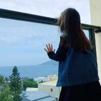 國境之南「墾丁」🏖️  親子住宿首選-南喃夕語・暮日🤍樓中樓海景景觀房