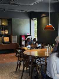 台北東門咖啡店📍Out Of Office Coffee Roastery