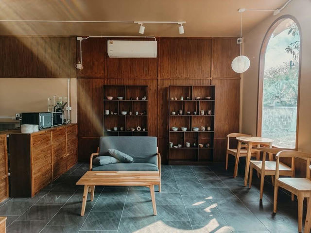 บ้านนม คาเฟ่ ท่ารั้ว-สันปูเลย