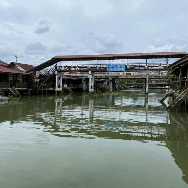 ตลาดน้ำบางน้อย สมุทรสงคราม