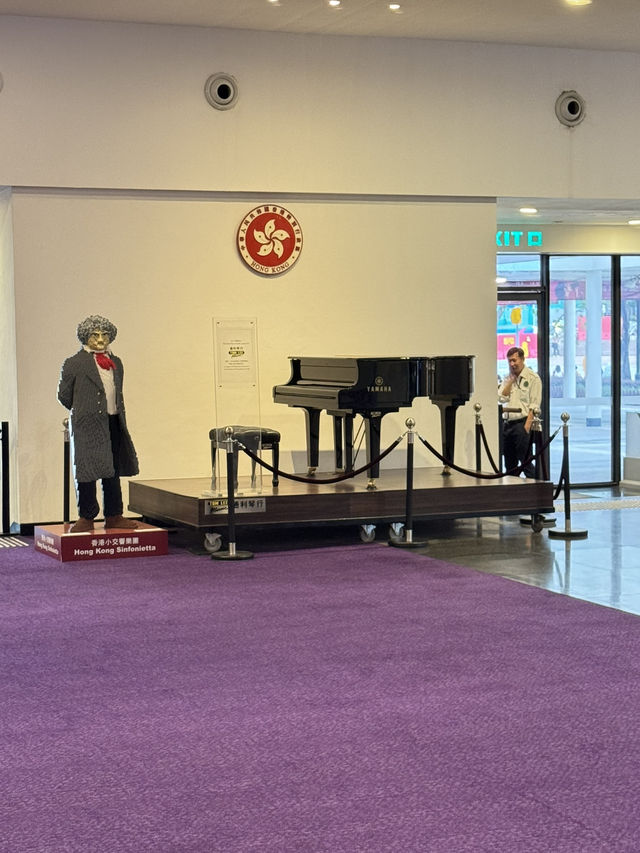 【香港】 香港大會堂！被遺忘的60年老香港歷史建築