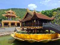 วัดสวยริมหน้าผา Ho Quoc Temple