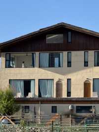 Is it worth staying at Napahai grassland at Shangrila