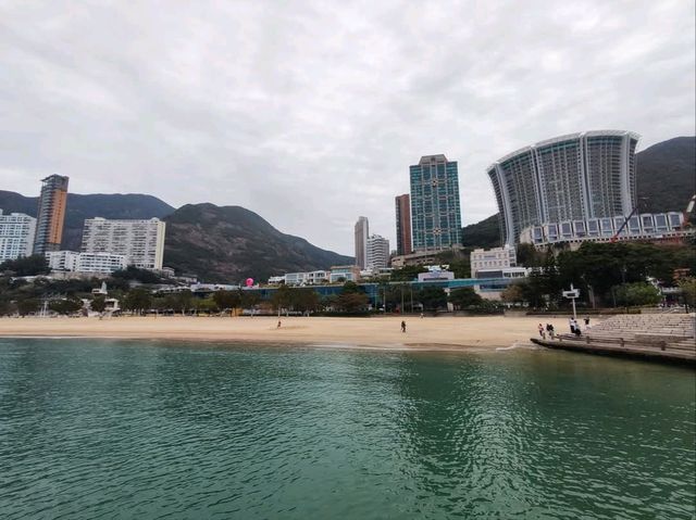 ชายหาดสวย ทางตอนใต้ของเกาะฮ่องกง