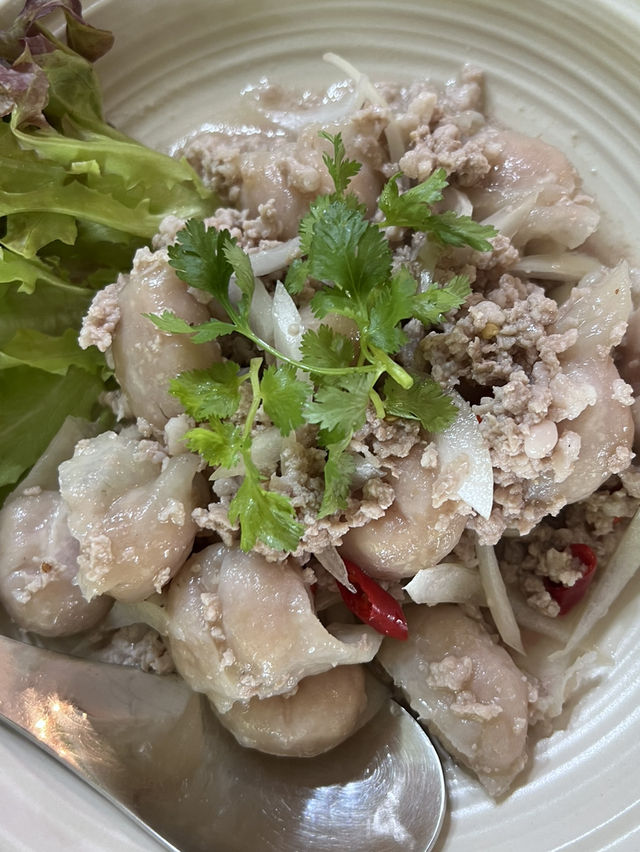 สจ.แบน  ร้านอาหาร