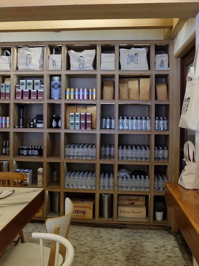Rocket Coffee Bar 