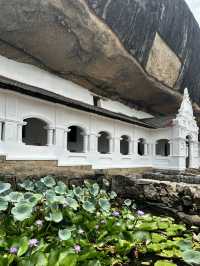 🇱🇰 ダンブッラ石窟寺院