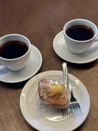 A Visit to Anthracite Cafe: Seoul’s Coffee Haven 🇰🇷☕️