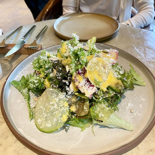 【東京都/麻布台ヒルズ🇯🇵 Pizza 4P's Tokyo】予約必須‼️ベトナムに本店がある人気店
