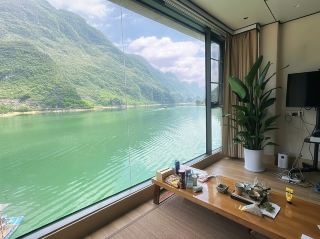 Breathtaking Scenery and Delicious Farmhouse Cuisine
