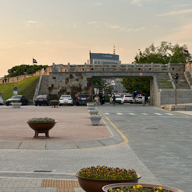 💙 Suwon | One of My Top 3 Favorite Korean Cities 🇰🇷 💙 Suwon | One of My Top 3 Favorite Korean Cities 🇰🇷