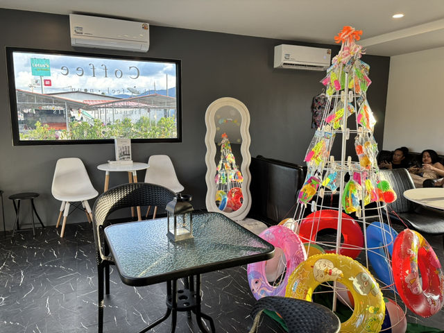 Ohm1994 Cafe & Bakery