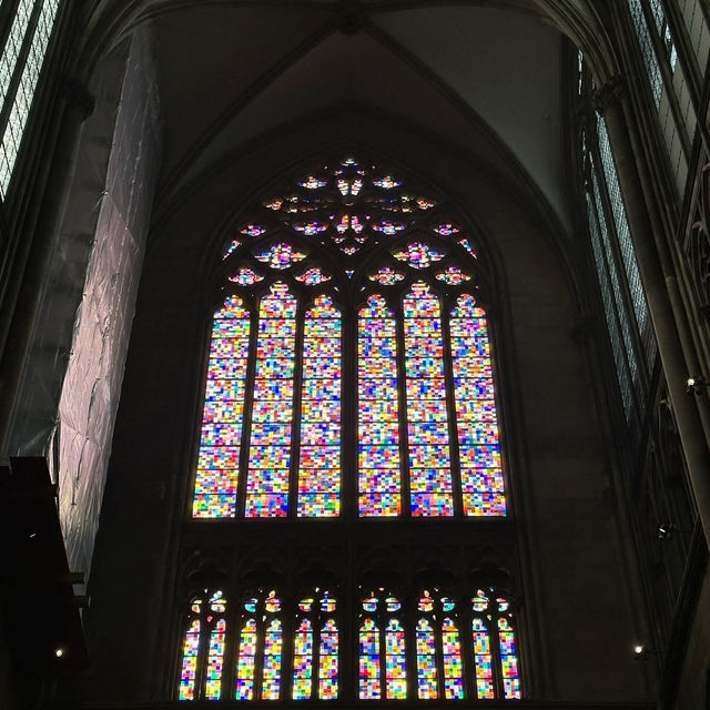 A Summer Visit to Cologne Cathedral: Gothic Grandeur Under the Sun