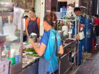 Nai Ek Roll Noodle – Chinatown’s Legendary Bowl of Comfort 