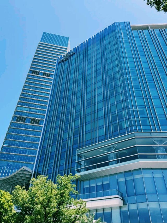 珠海豪華酒店推薦：珠海中海萬麗酒店，使用trip.com預定能享受最大優惠