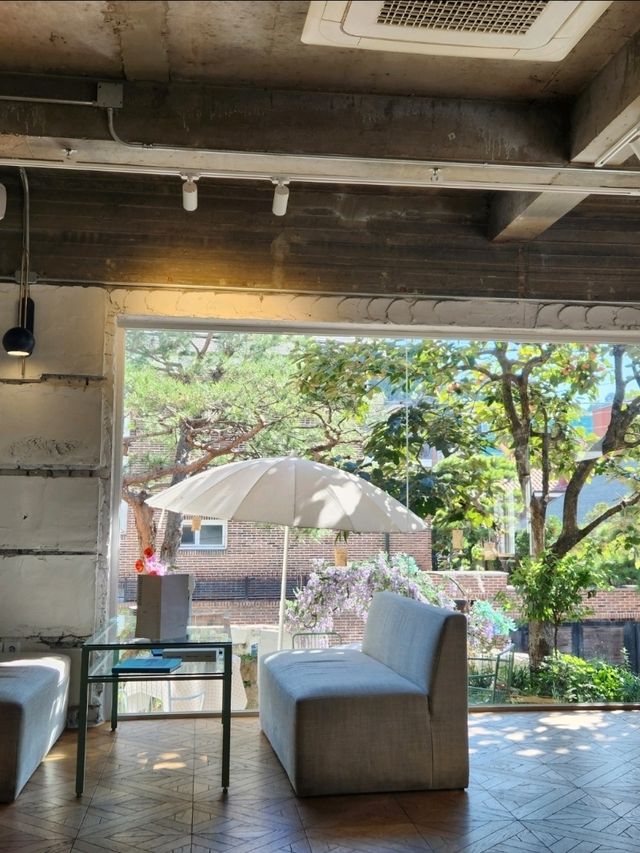 韓国/延喜洞★お洒落すぎる住宅カフェ!!ビジュアルもお味も◎