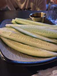 한국인에게 오이 서비스까지! 광저우 술집