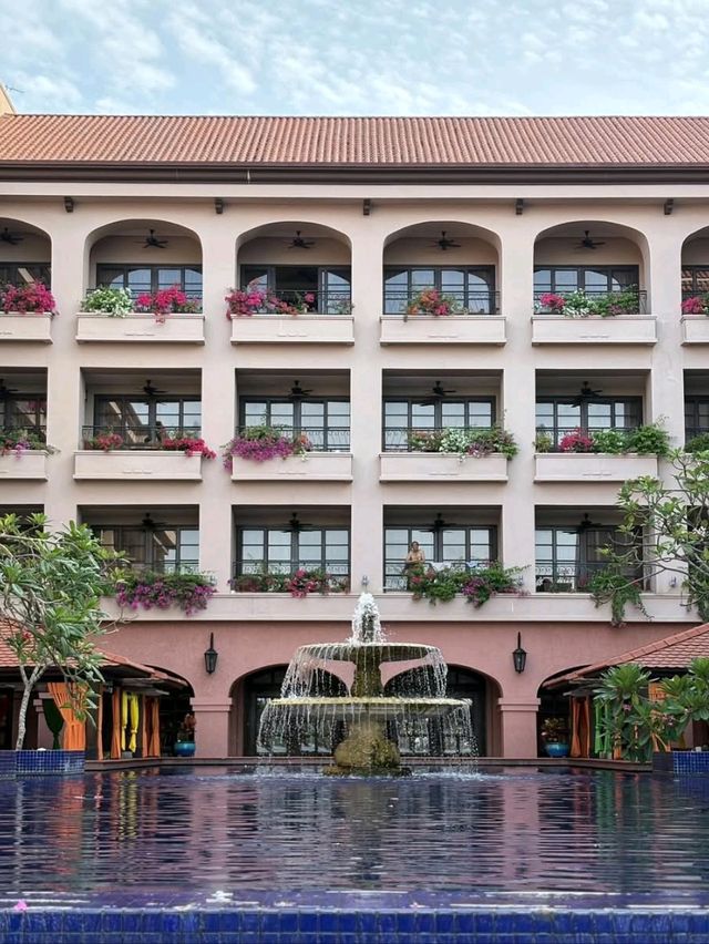 🇲🇾💖 Melaka Diaries: Stay Like Royalty at Casa del Rio! 🏰🌅