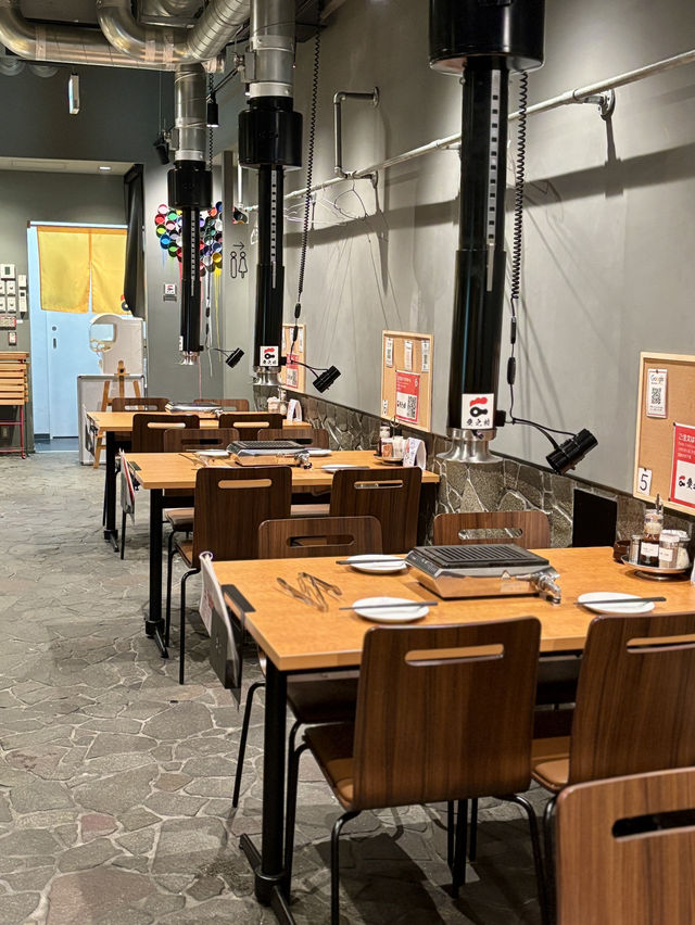 【大阪・心斎橋】鶏料理専門の居酒屋「手羽トロ唐揚げと鶏焼き肉 愛之助 心斎橋店」