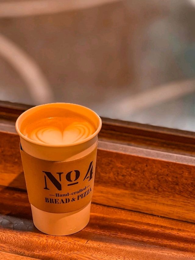 No.4 Bread & Pizzaa Tokyo