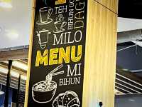 Chill & Chow: Summer Eats at E-Gate’s Medan Selera