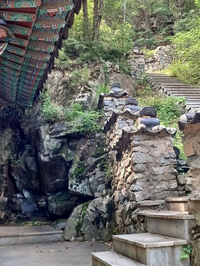사찰 산책을 추천해요
