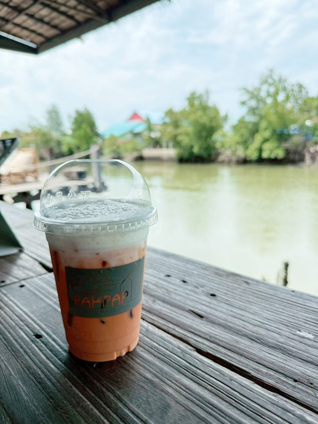 แวะพักซักนิดที่ร้าน Pakpap cafe (พักแป๊ป)