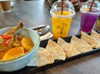The Little Hut by Tolo.cafe
