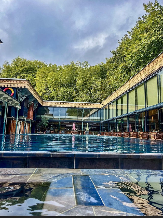 A Relaxing Escape at Thames Lido