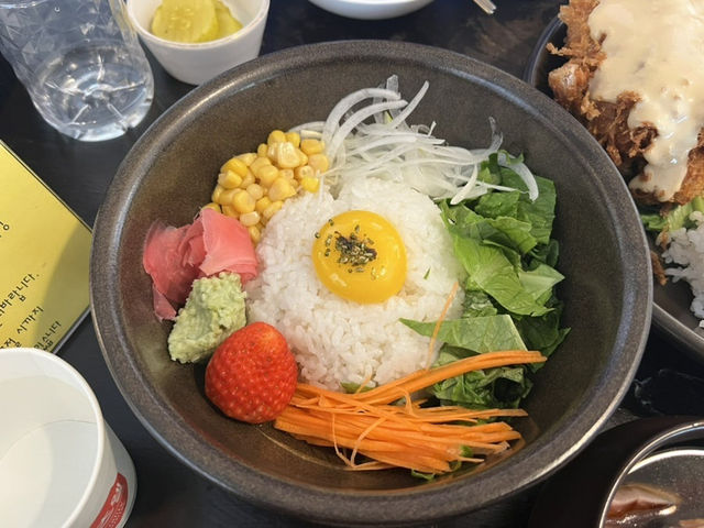 포항 요기쿠시동 🍣 국내여행 중 만난 감성 가득 연어 덮밥집