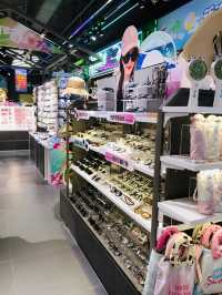 不錯的一個返新商場🏬精品店種類繁多