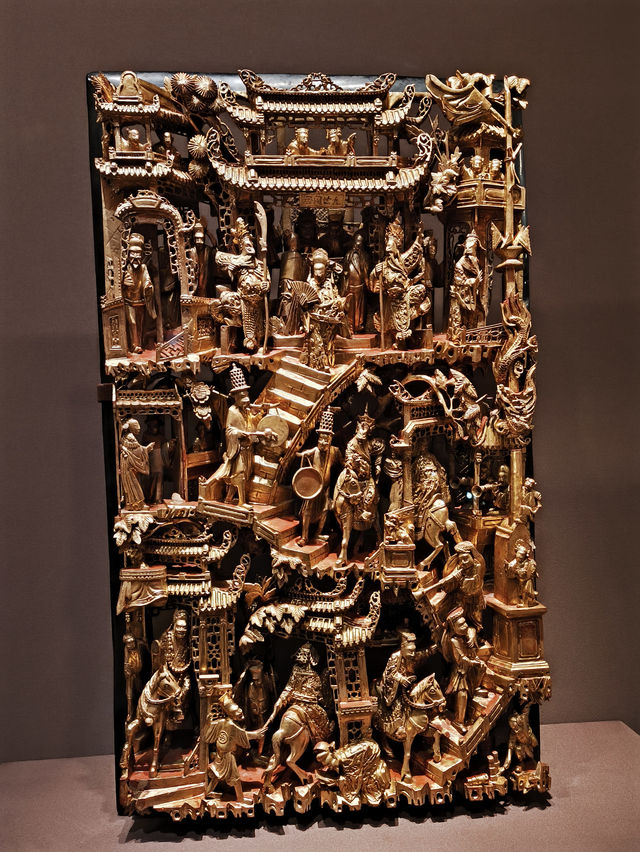 Step Into 6,000 Years of Chinese Art – Explore Shanghai Museum East