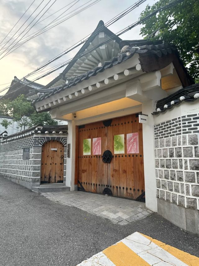 A Window to Joseon: The Charm of Bukchon Hanok