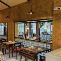  ทิวา & รษา Thai Kitchen and Café