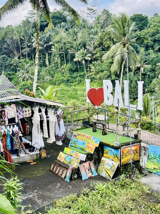 Green Stairways & Sunrise Stillness: Tegalalang’s Timeless Beauty