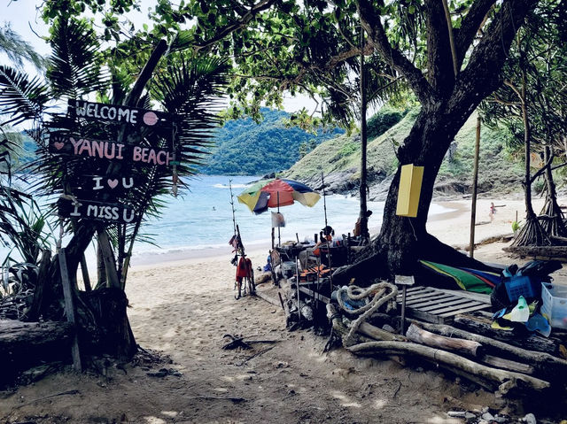 Ya Nui Beach หาดเล็กที่ไม่ลับบนเกาะภูเก็ต