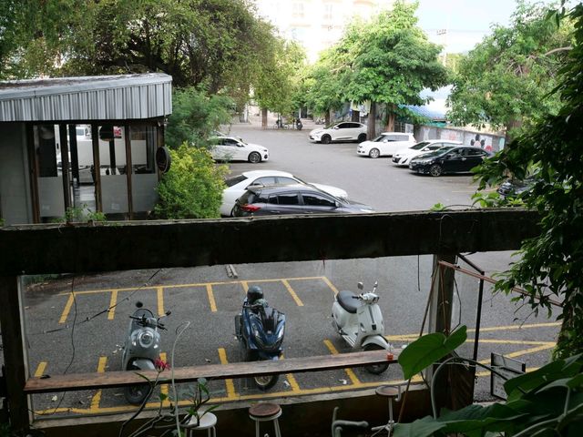 หน้ามนขนมหวานคาเฟ่ - บางแสน
