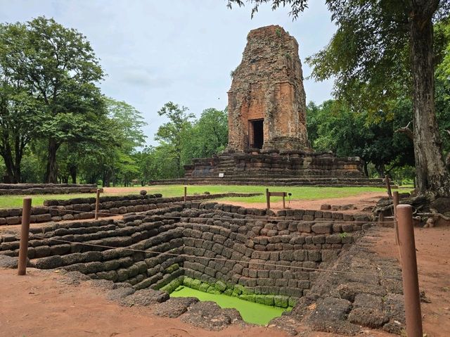 อุทยานประวัติศาสตร์ศรีเทพ 