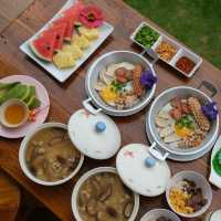 ที่พักริมทุ่งนาสุดมินิมอล วิวภูเขา จ.น่าน