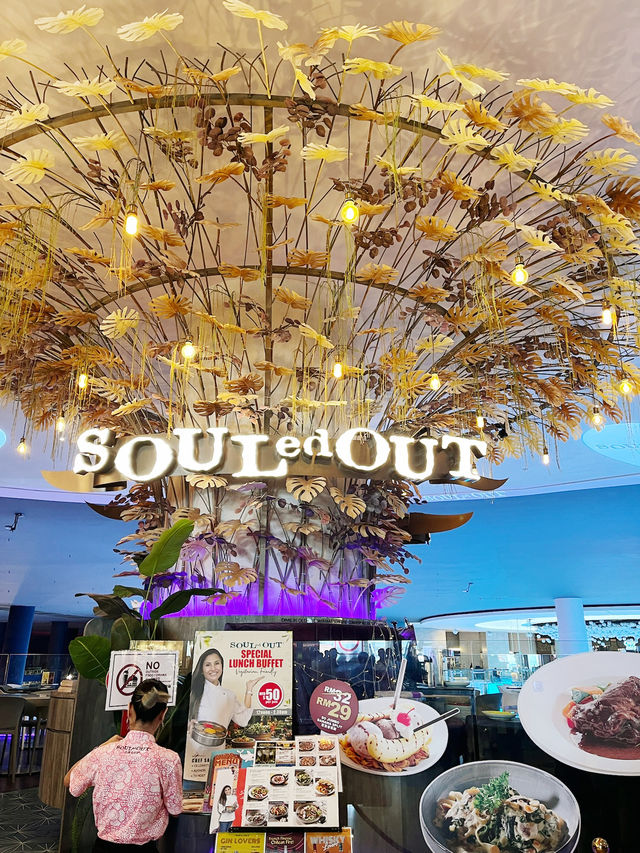 Good Vibes & Global Bites at SOULed OUT SkyAvenue