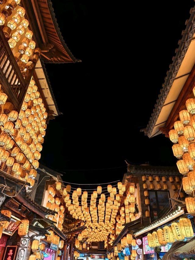 DALI OLD TOWN · YUNNAN’S LAKESIDE TIME CAPSULE