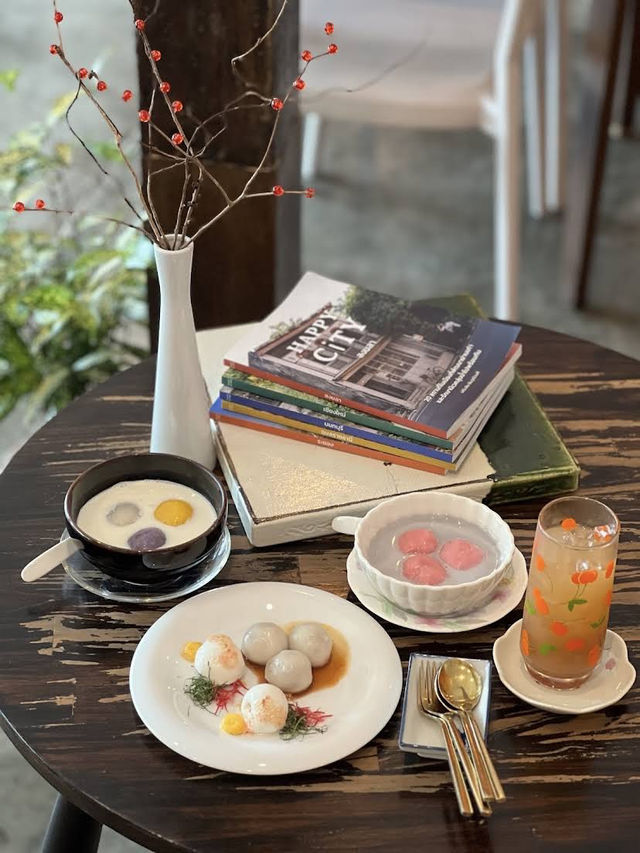 Lunaray Hatyai, Thai Dessert Cafe with a Creative Twist