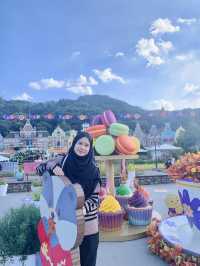 Sunflower Garden Walk: Everland, Korea