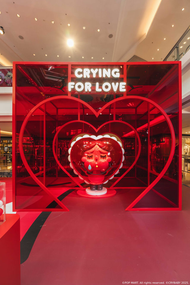 8️⃣ 大巨型 CRYBABY 打卡位 📷