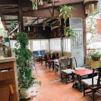 คาเฟ่แอนบาร์ในเมืองฮานอย  Nola Cafe & Bar