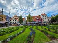 Discovering the Historic and Vibrant Streets of Riga