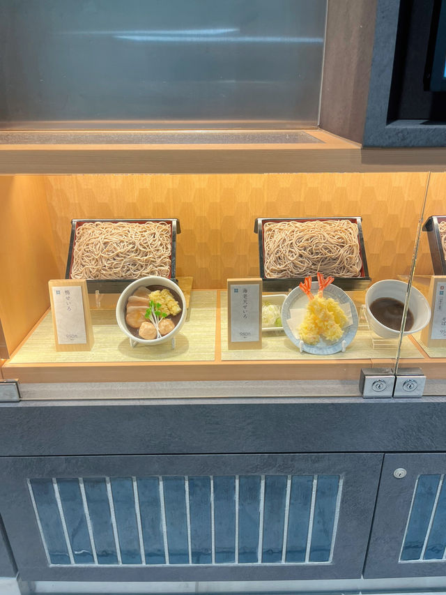 🏙️【上野】駅ナカがまるで小さな街⁉️「エキュート上野」🐼💖 