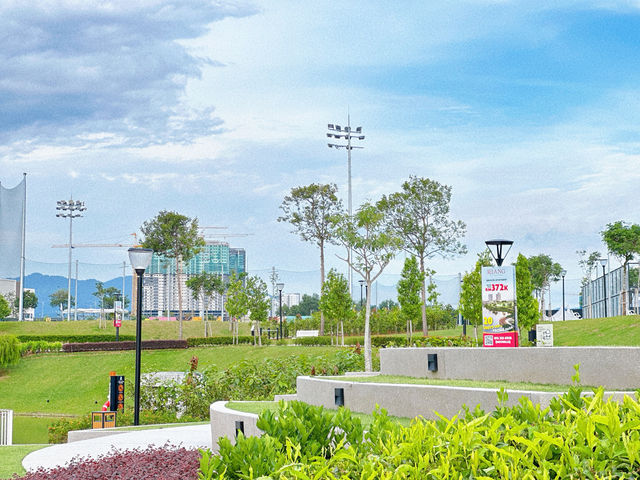 Majestic Pavilion – Where Elegance Meets Nature 