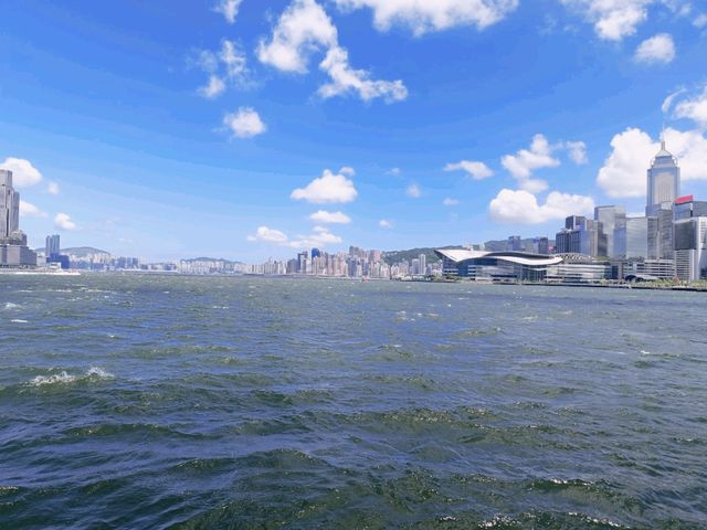 夏日香港遊：維港遊船